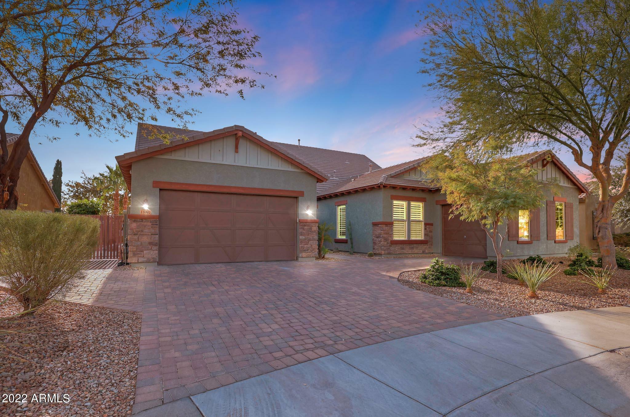 Property Photo: 15997 W Vernon Avenue AZ 85395