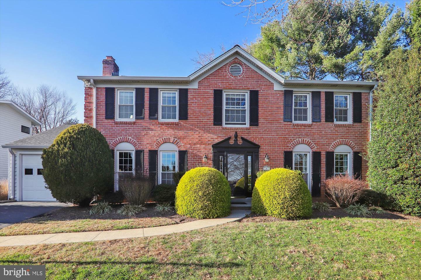 Property Photo:  8 Hastings Circle  MD 20850 