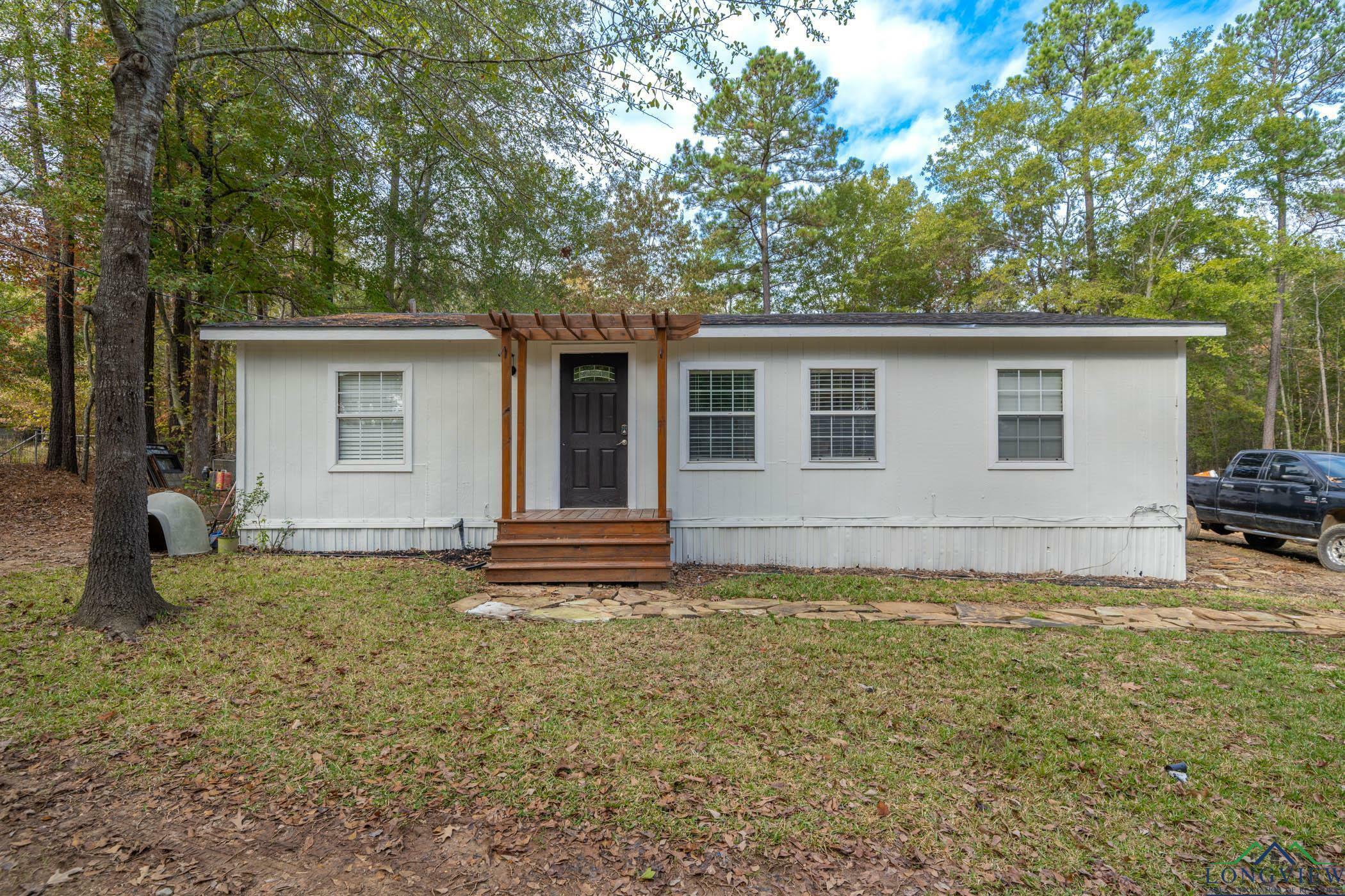 Property Photo:  15041 Cr 298 N  TX 75662 