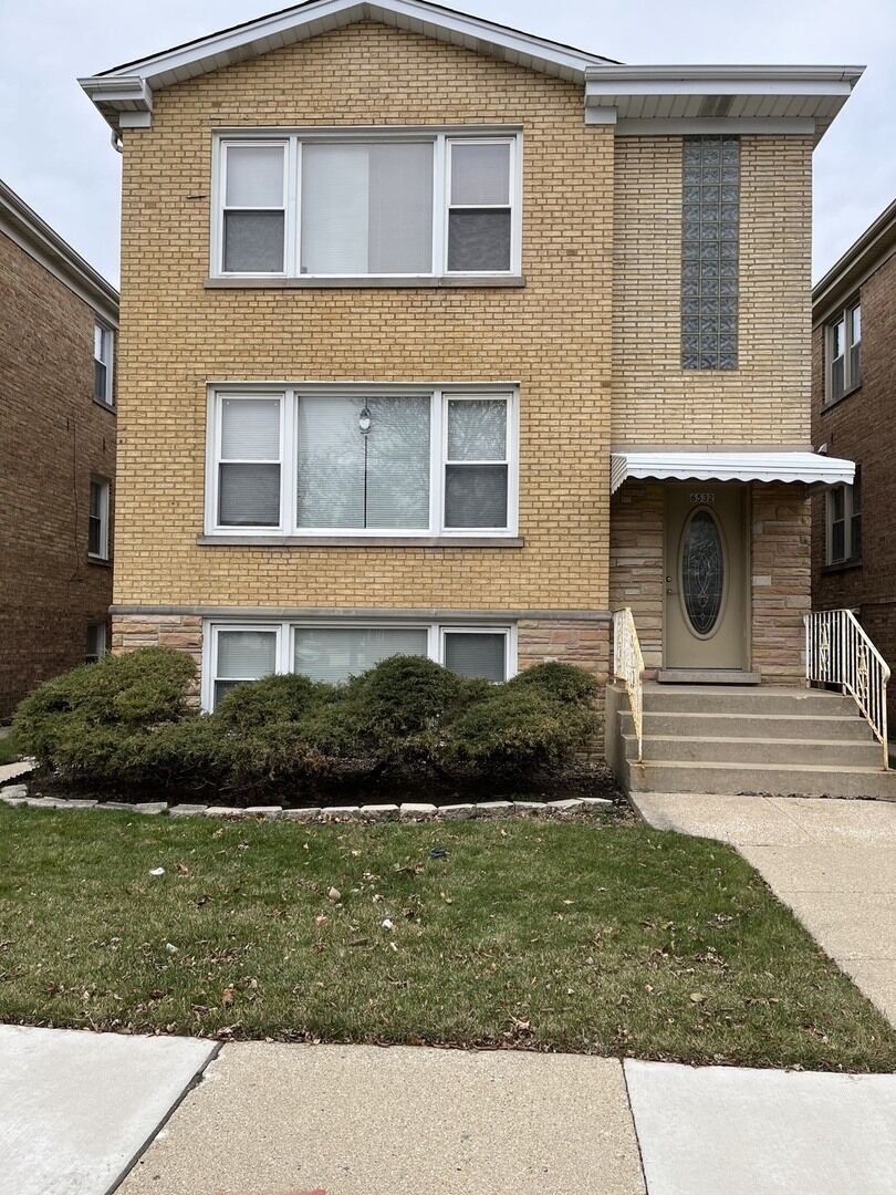Property Photo: 6532 N Harlem Avenue Garden IL 60631