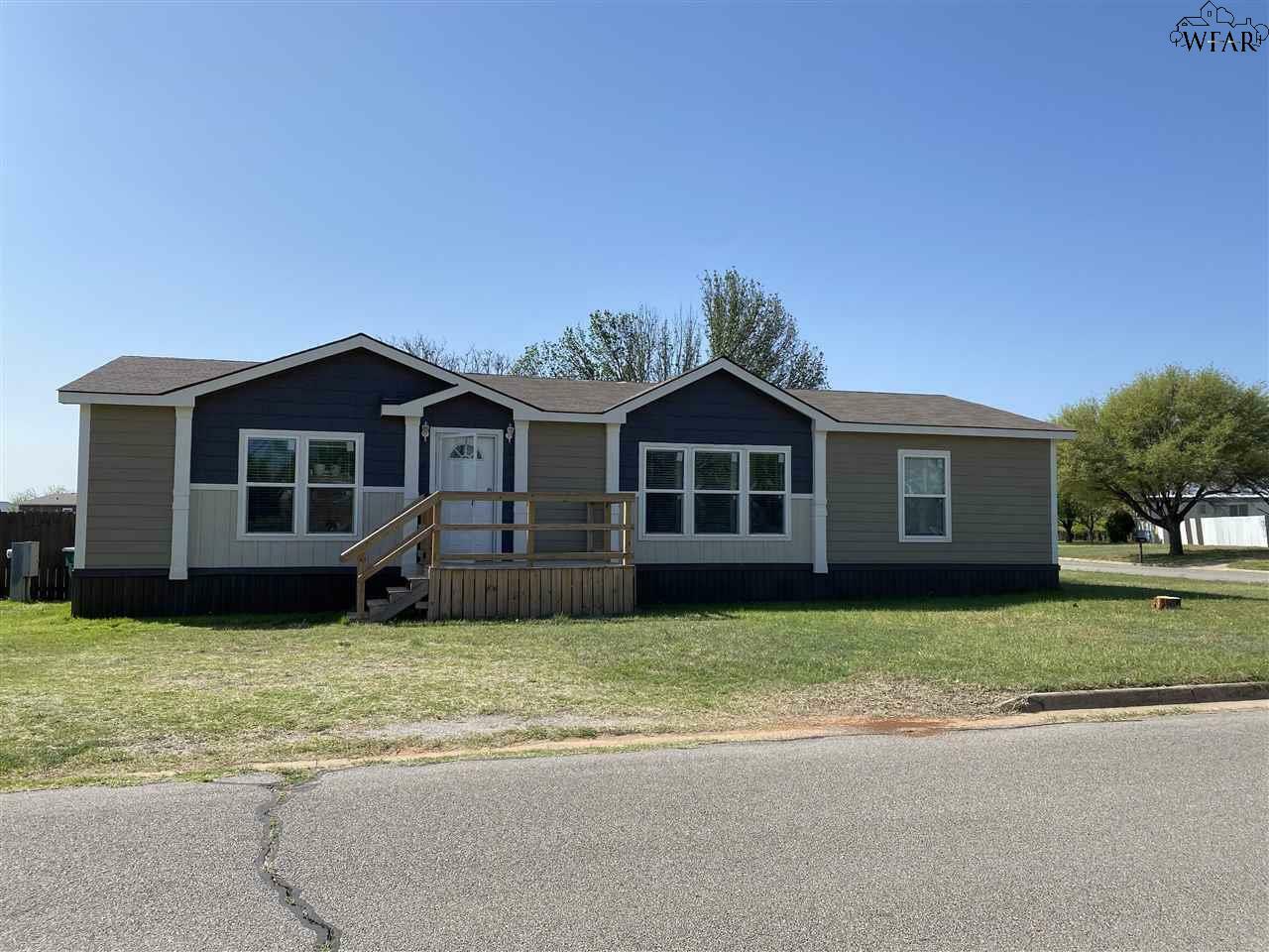 Property Photo: 1301 Ruby Road TX 76354