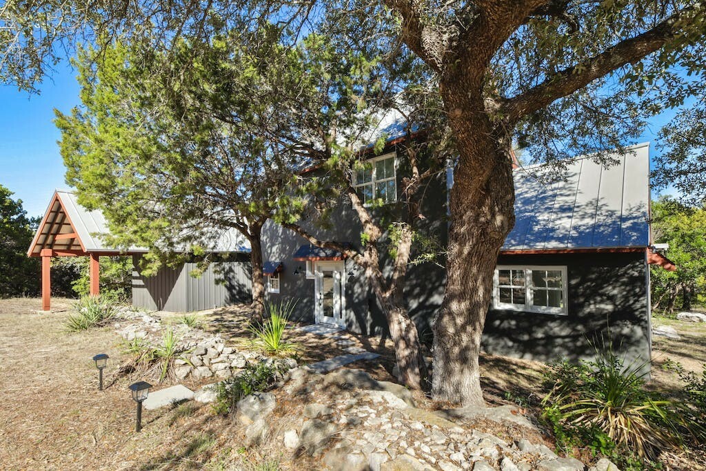 Property Photo:  1612 The High Road  TX 78746 