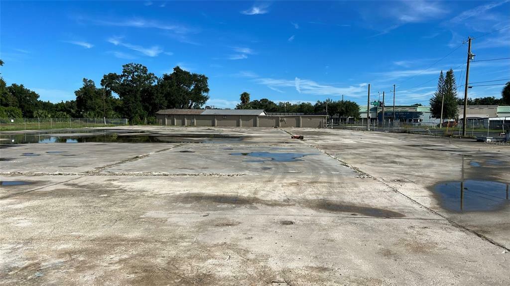 Property Photo: 5717 S Orange Avenue FL 32809