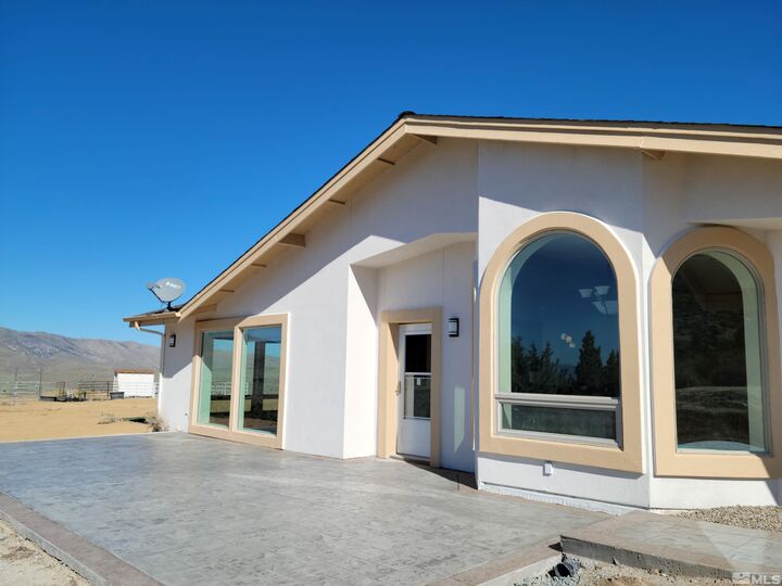 Property Photo: 1297 Deerlodge Rd NV 89508