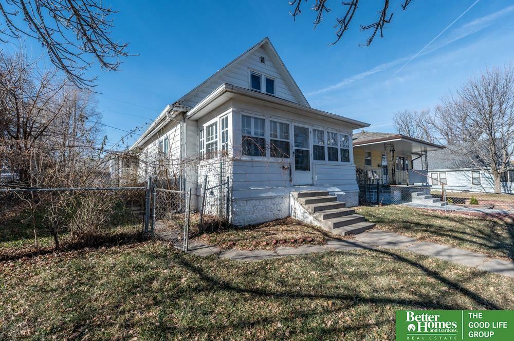 Property Photo:  5118 S 39 Avenue  NE 68107 