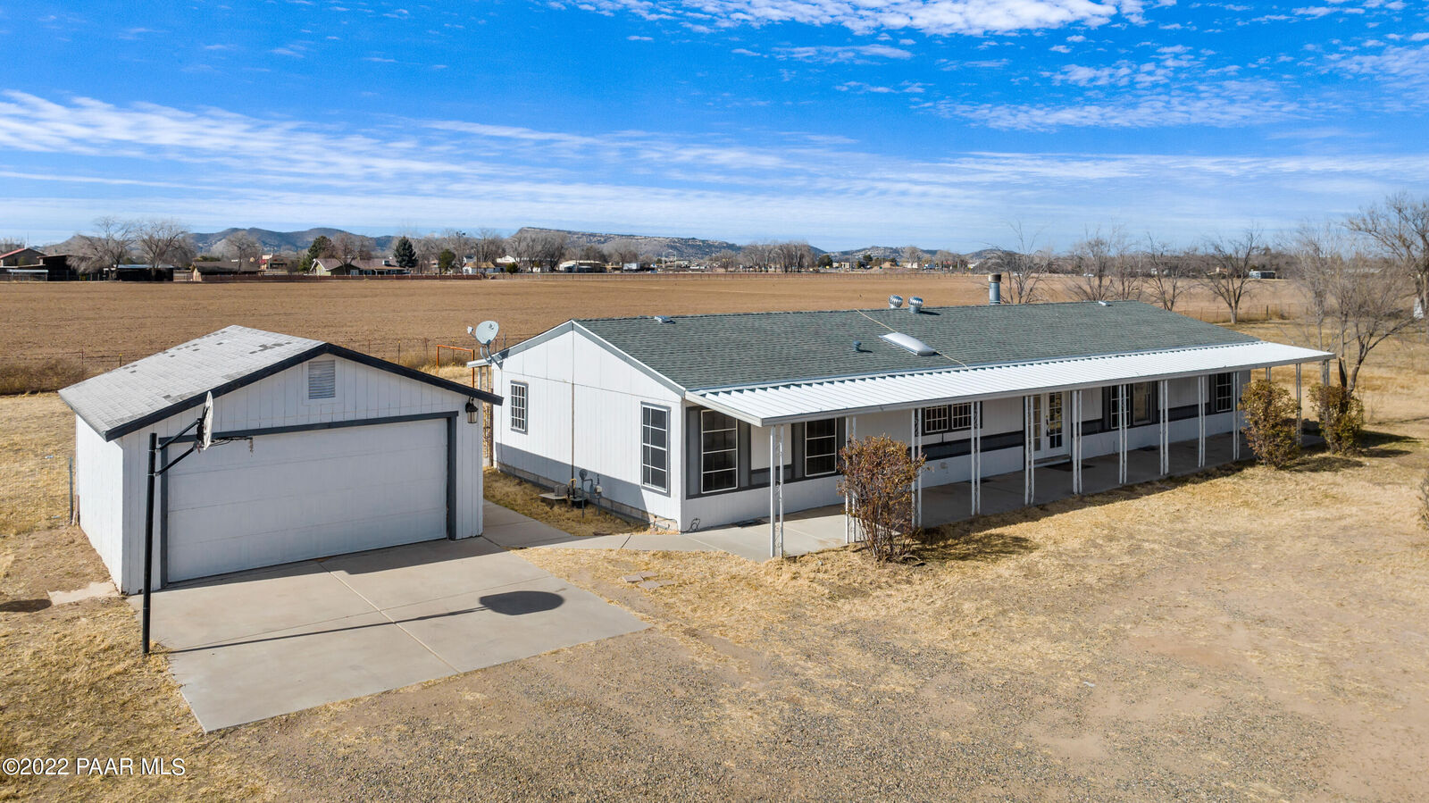 Property Photo:  1528 N Road 1 East  AZ 86323 