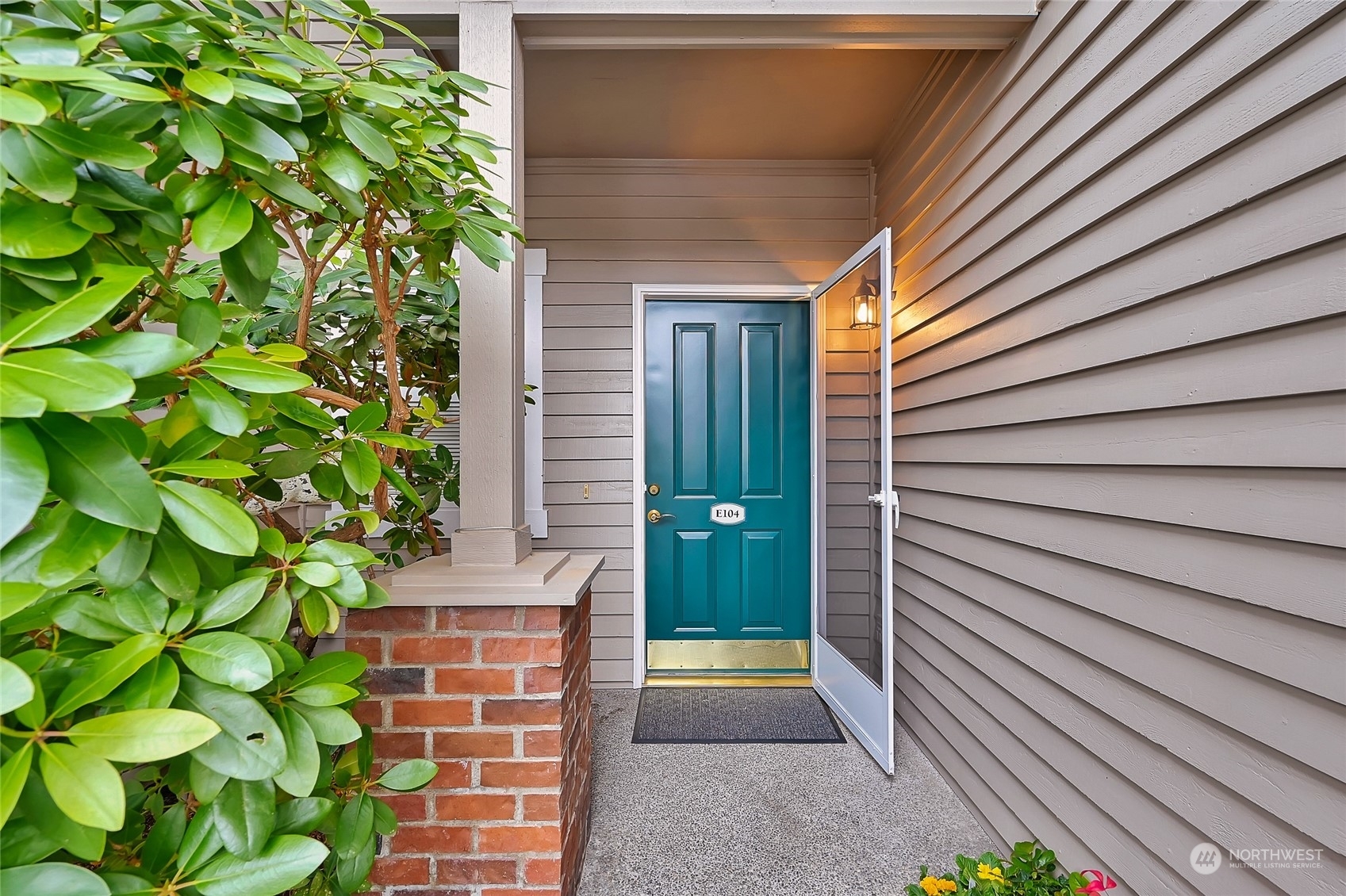 Property Photo: 8502 Main Street E104 WA 98026
