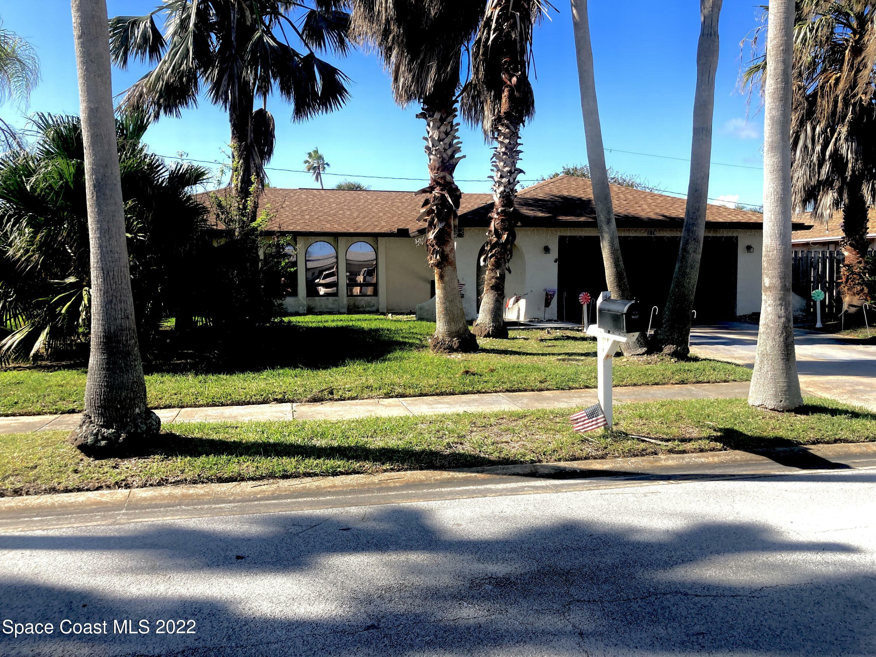 Property Photo:  780 Palm Drive  FL 32937 