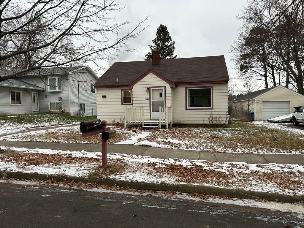 Property Photo:  1007 Monroe Street  WI 54403 