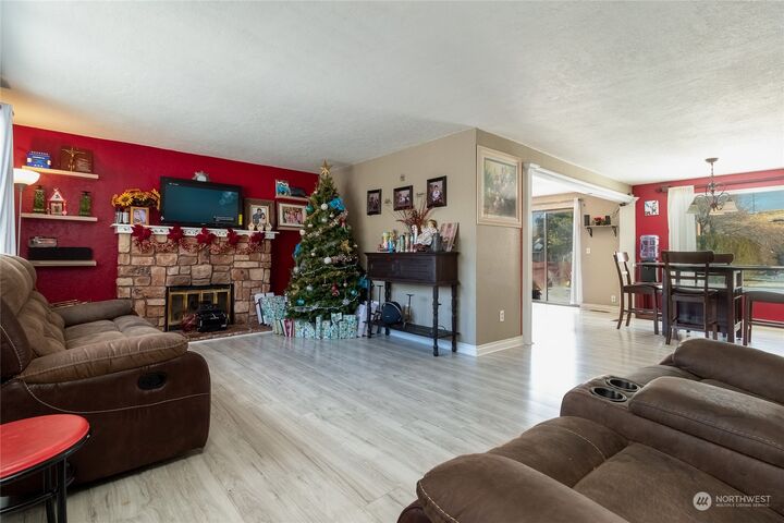 Property Photo:  1215 Chestnut Street  OR 97862 