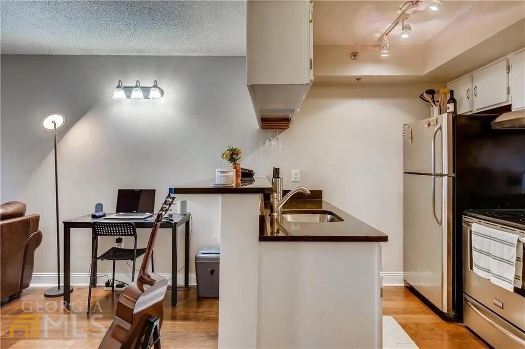 795 Hammond Drive 410  Atlanta GA 30328 photo