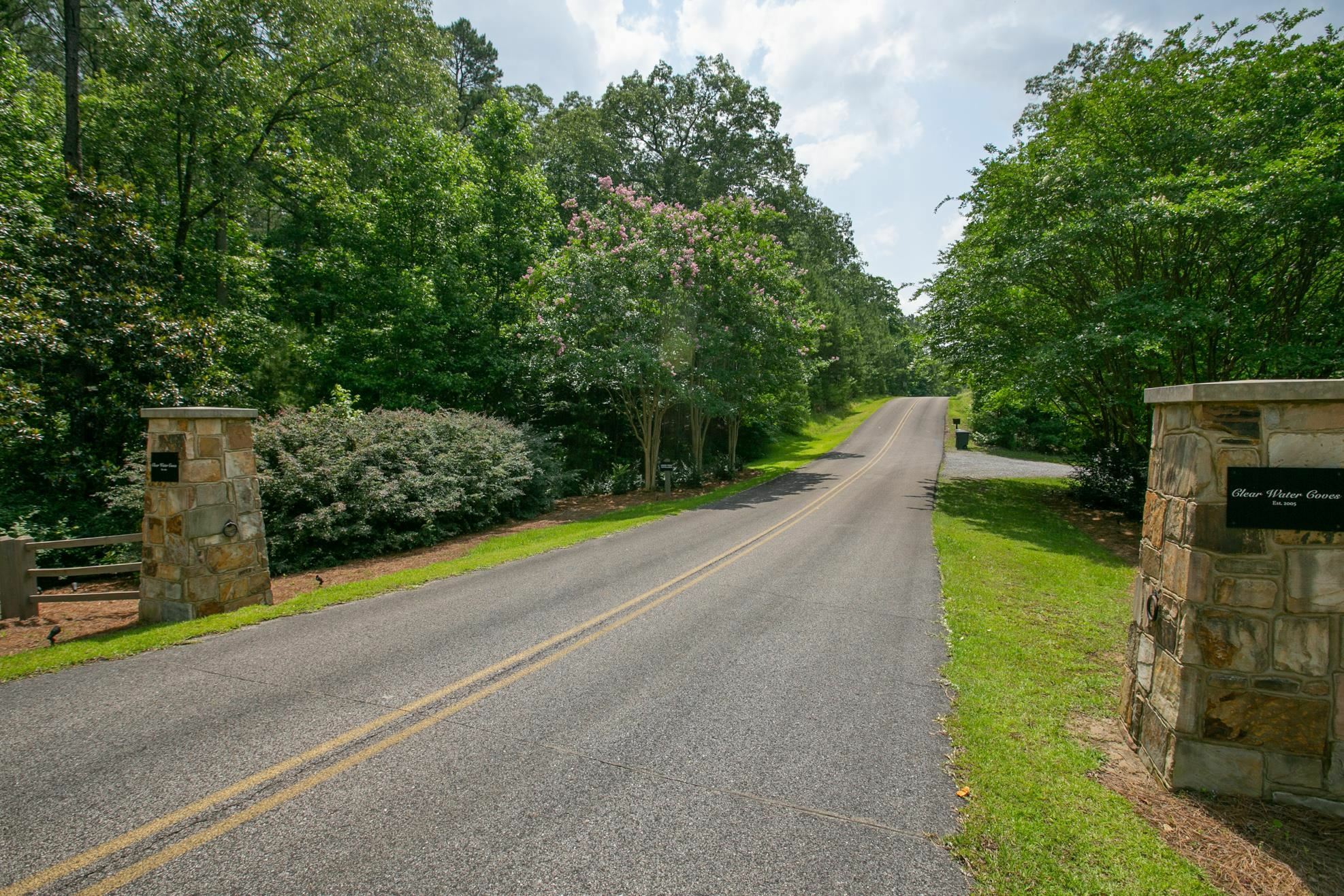 Property Photo:  Co Rd 2015  AL 35053 