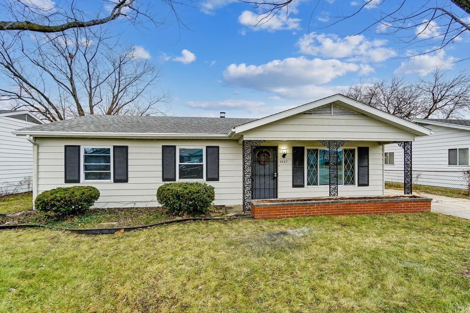 Property Photo: 2527 Ellen Avenue IN 46808-3901