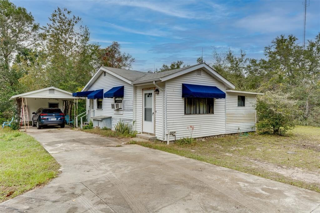 Property Photo: 32939 Merrill Road FL 34788