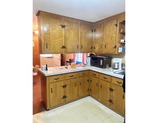 Property Photo: 5 Brookside Ave MA 01570