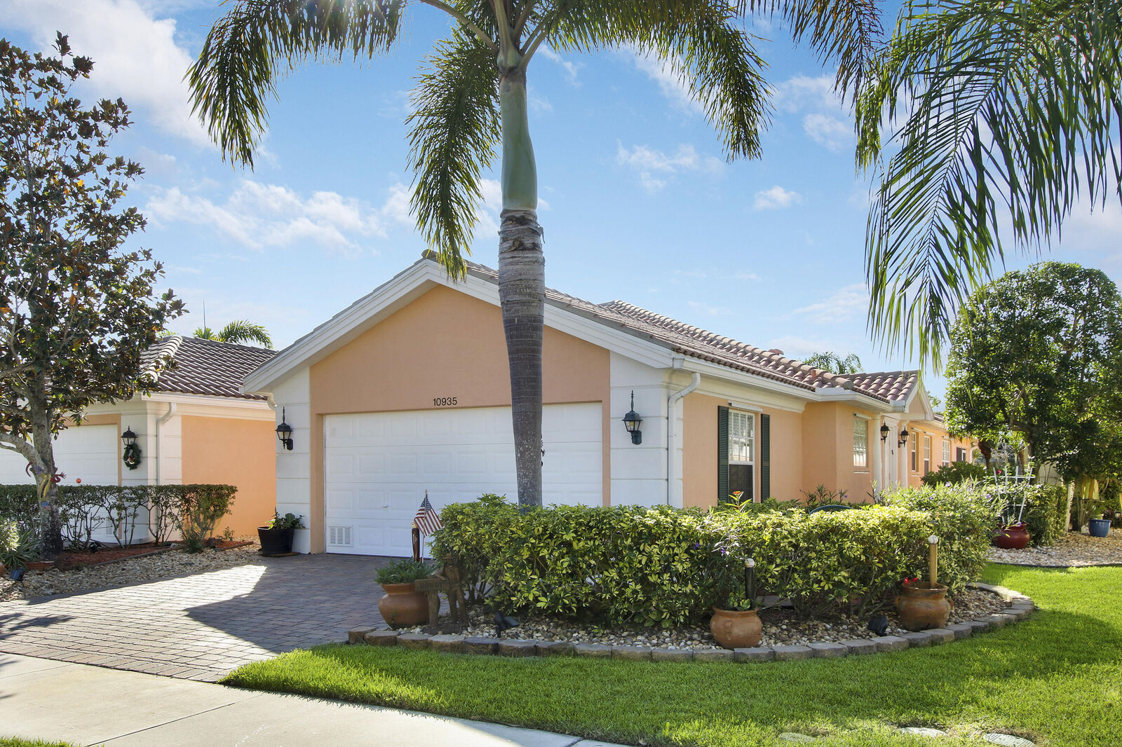 Property Photo: 10935 SW Dardanelle Drive FL 34987