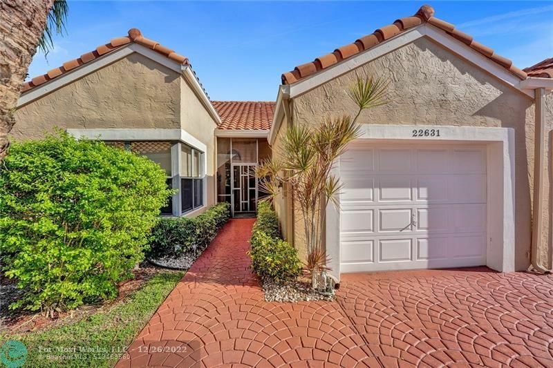 Property Photo: 22631 Meridiana Dr FL 33433