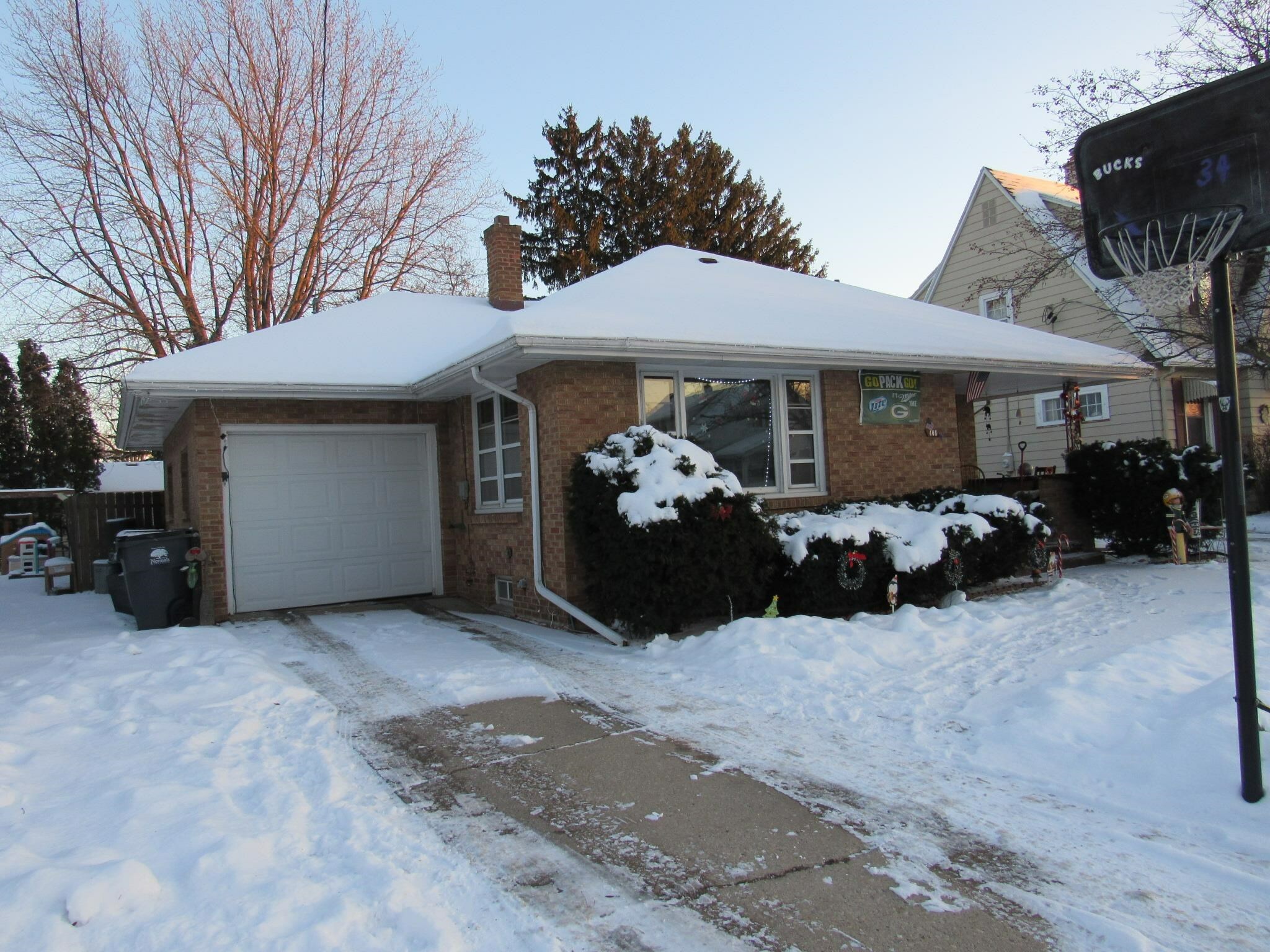 Property Photo:  408 Pine Street  WI 54956 