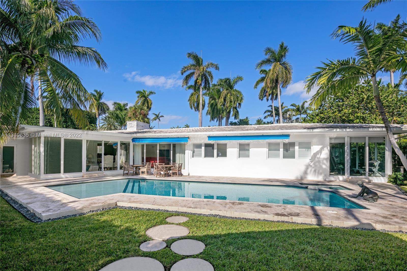 Property Photo: 61 La Gorce Cir FL 33141