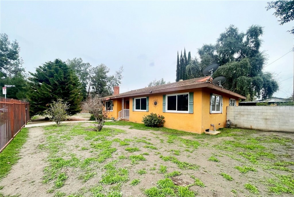 Property Photo:  15548 Harvest Street  CA 91344 