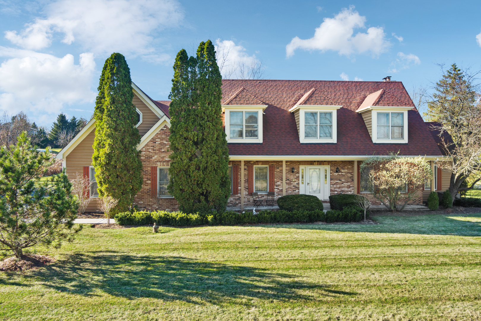 Property Photo: 17 Cambridge Drive IL 60047