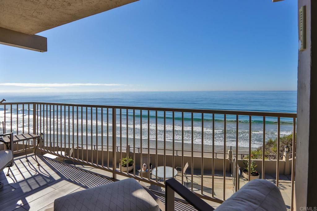 Property Photo: 861 Beachfront Drive B CA 92075