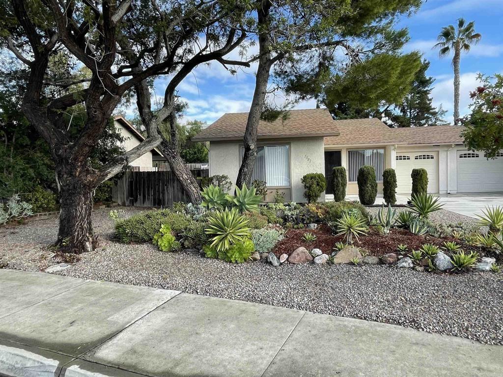 Property Photo:  1382 Panorama Ridge Road  CA 92056 