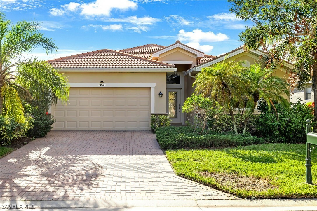 Property Photo: 13063 Silver Thorn Loop FL 33903