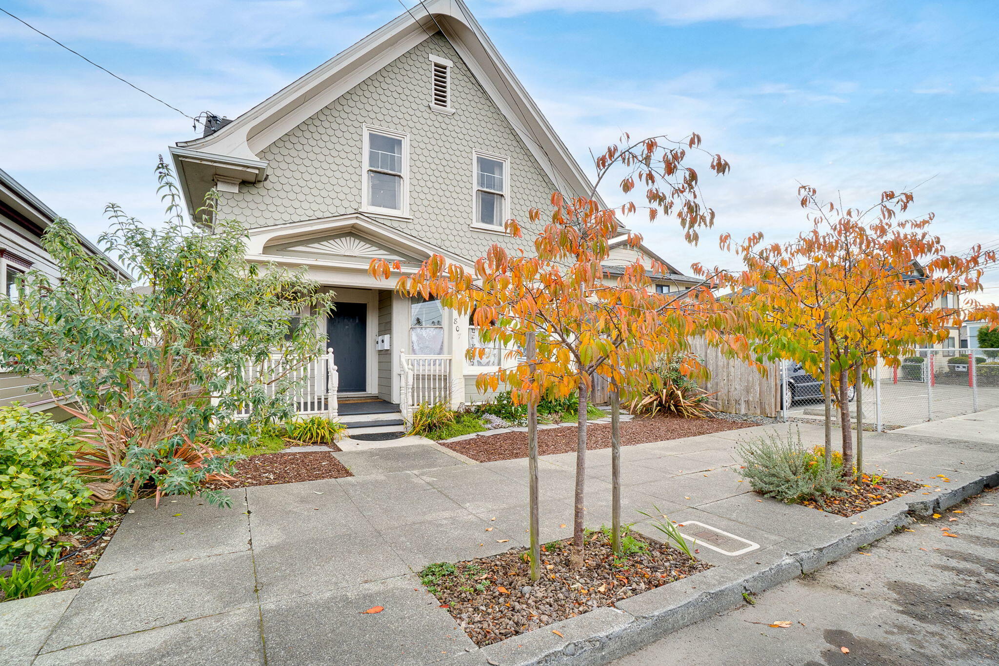 Property Photo:  807 Pine Street  CA 95501 