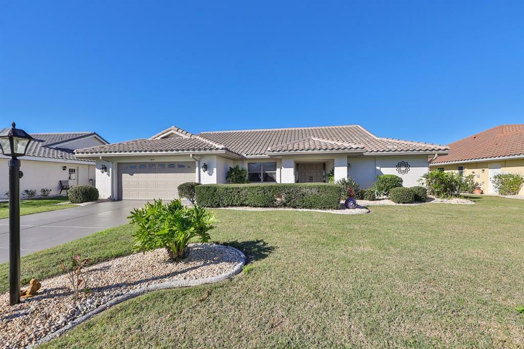 Property Photo: 1914 Wolf Laurel Drive FL 33573