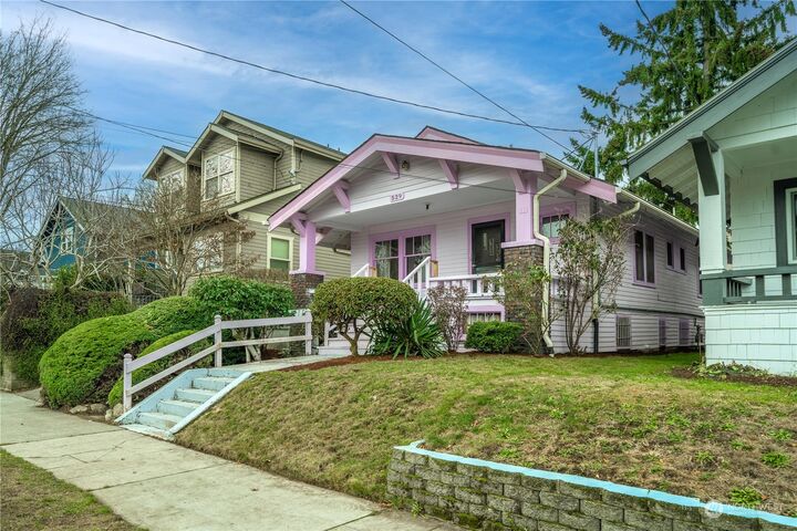 Property Photo: 529 27th Avenue WA 98122