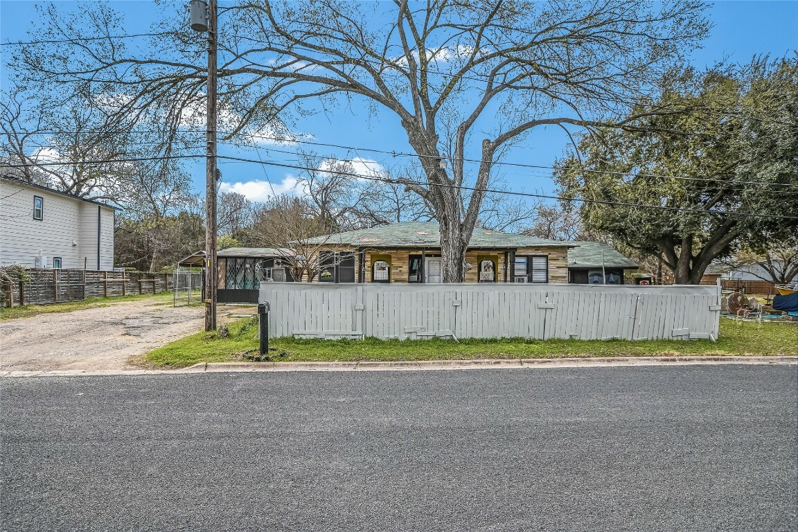 Property Photo: 5405 Prock Lane TX 78721