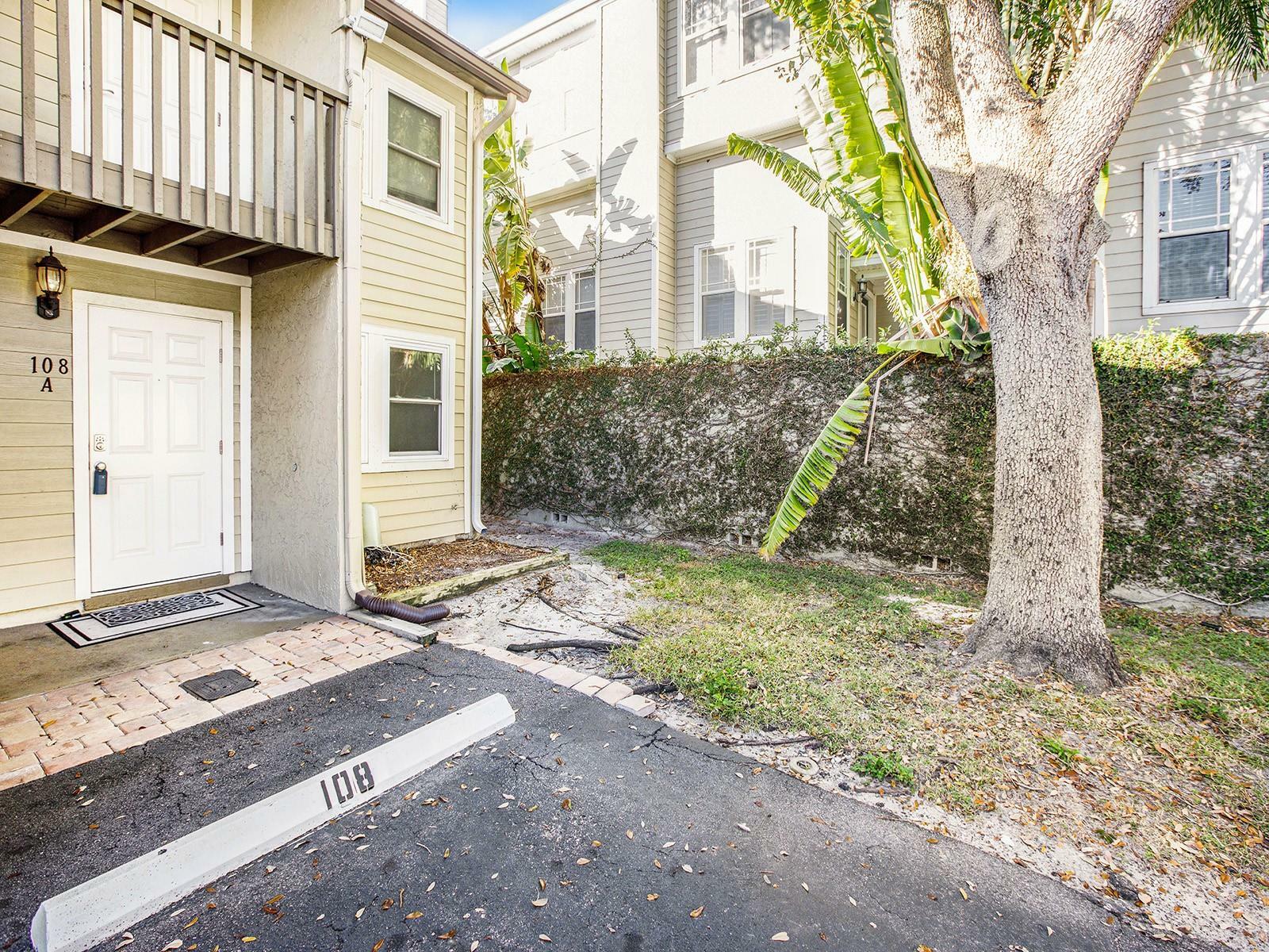 Property Photo:  527 S Lincoln Avenue A108  FL 33609 