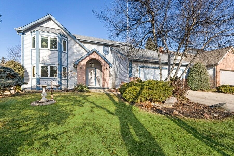 Property Photo: 426 Wicks Street IL 60030