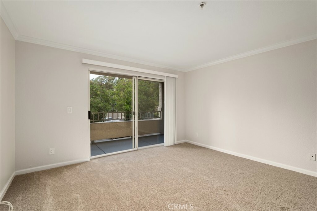 Property Photo:  1965 Las Colinas Circle 303  CA 92879 