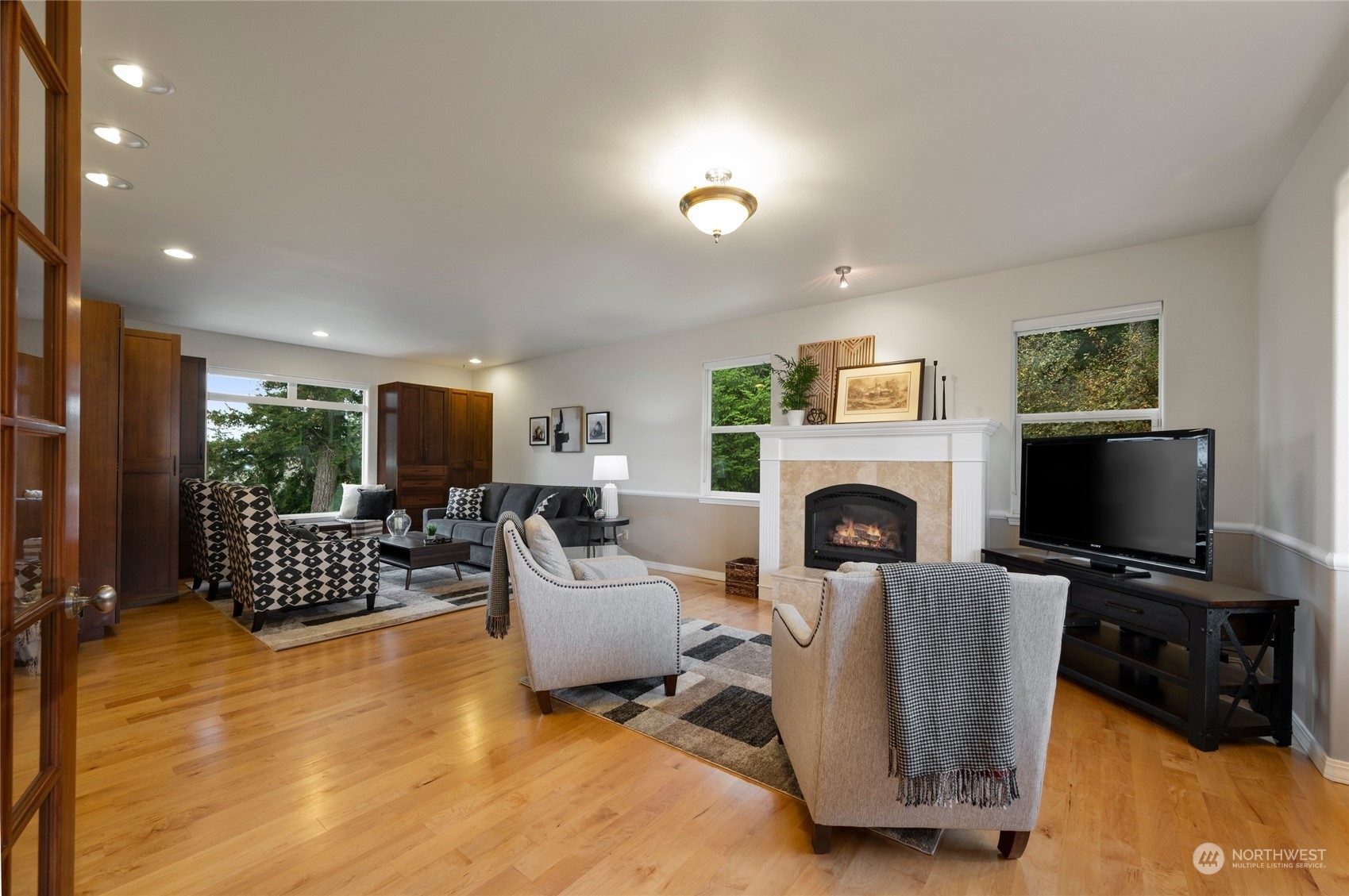 Property Photo:  4530 Merlin Court  WA 98229 