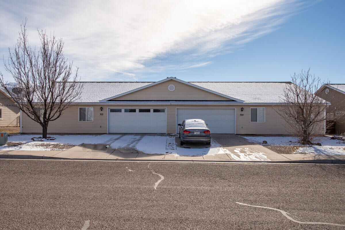 Property Photo:  703 & 705 W 1225 N  UT 84721
