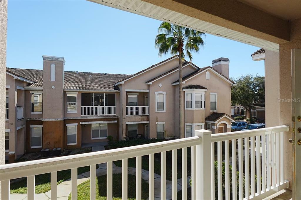 Property Photo:  18109 Villa Creek Drive 18109  FL 33647 