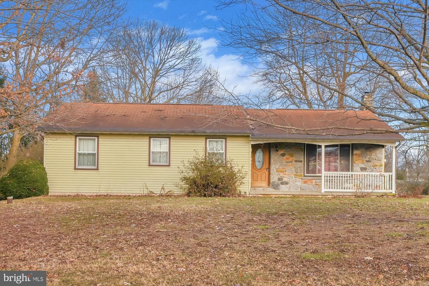 Property Photo:  141 Plum Hill Road  PA 17563 