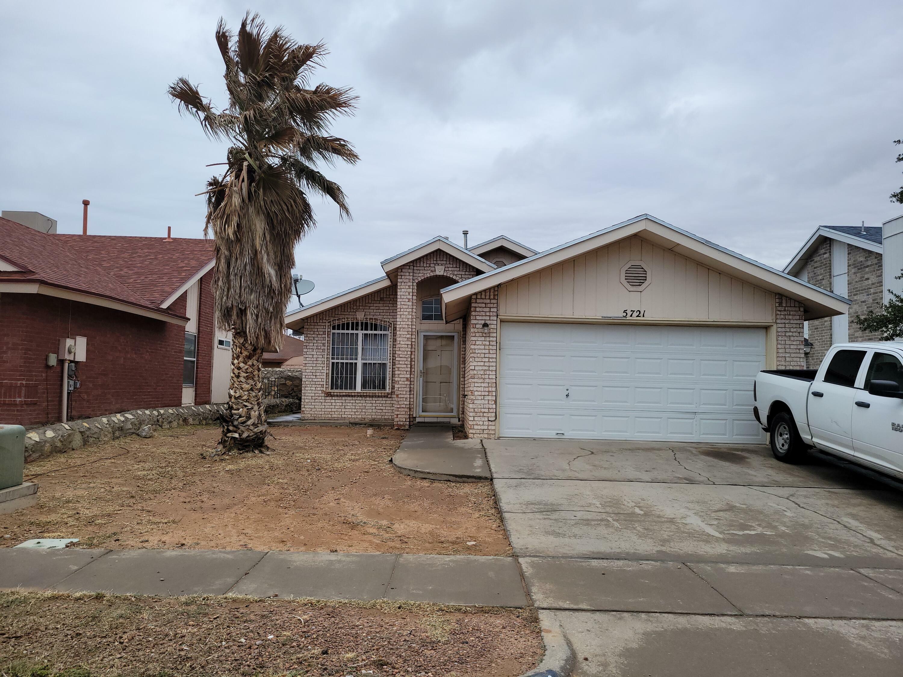 Property Photo: 5721 Colin Powell Avenue TX 79934