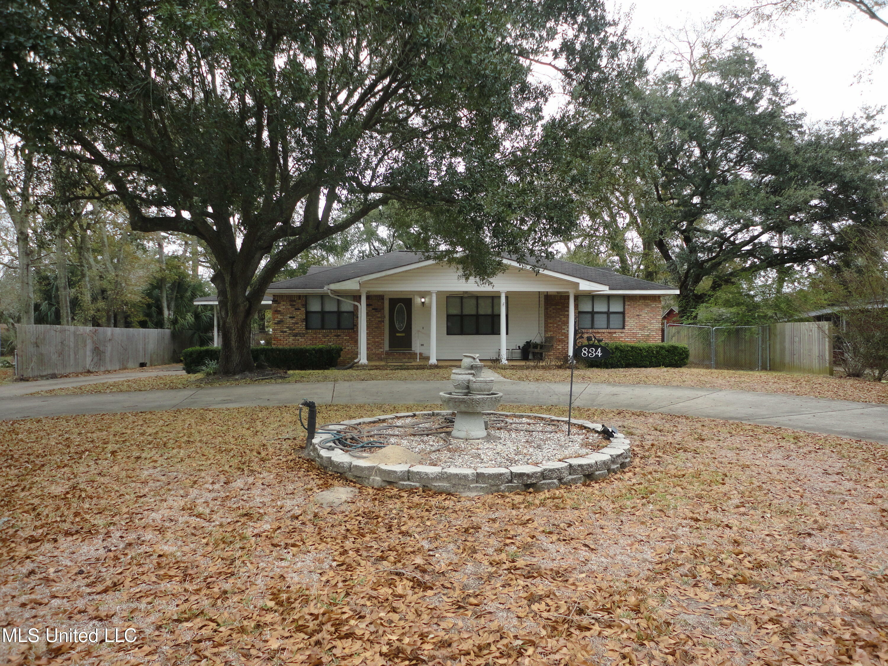 Property Photo:  834 Market Street  MS 39567 