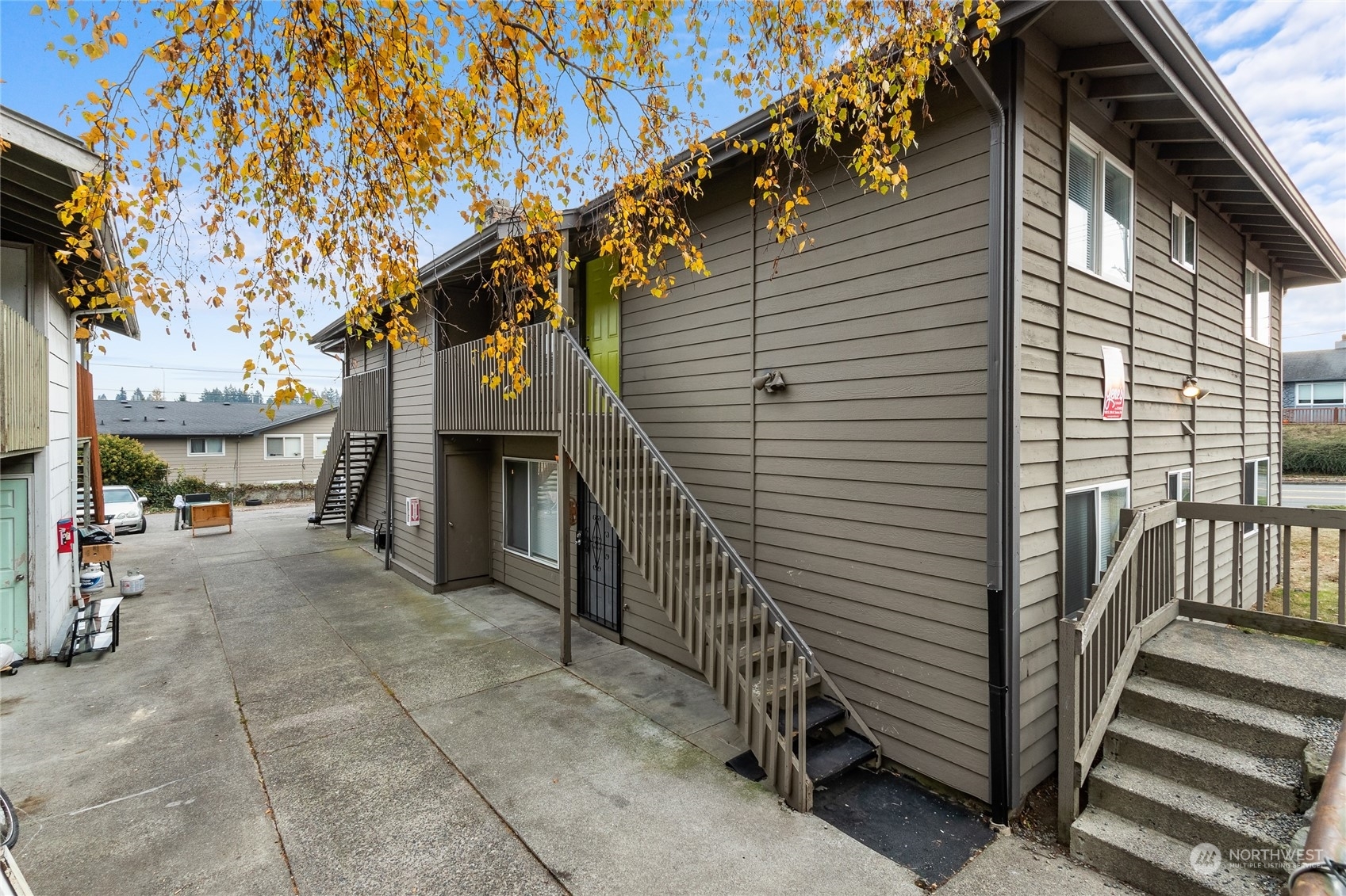 Property Photo:  1121 S Woodlawn Street  WA 98465 