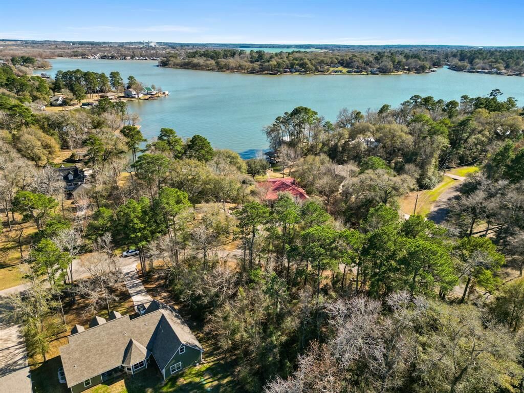 Property Photo: 0 Paradise View Drive TX 77318