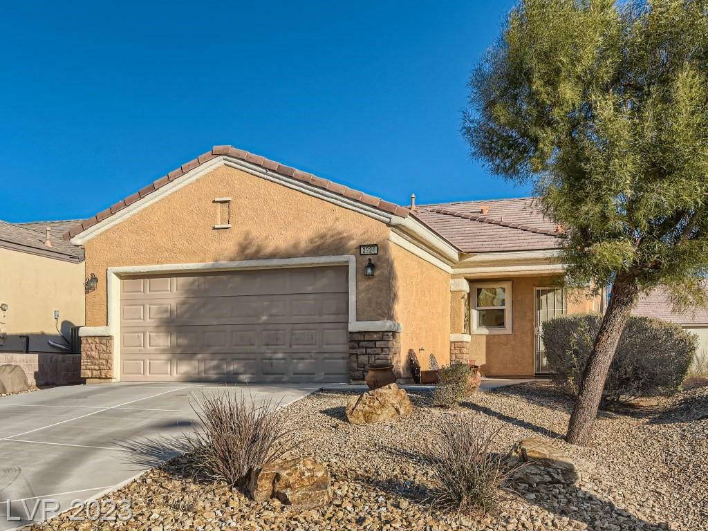 Property Photo:  2924 Jaybird Way  NV 89084 