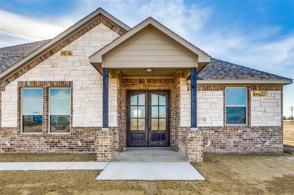Property Photo: 6389 County Rd 4120 TX 75422