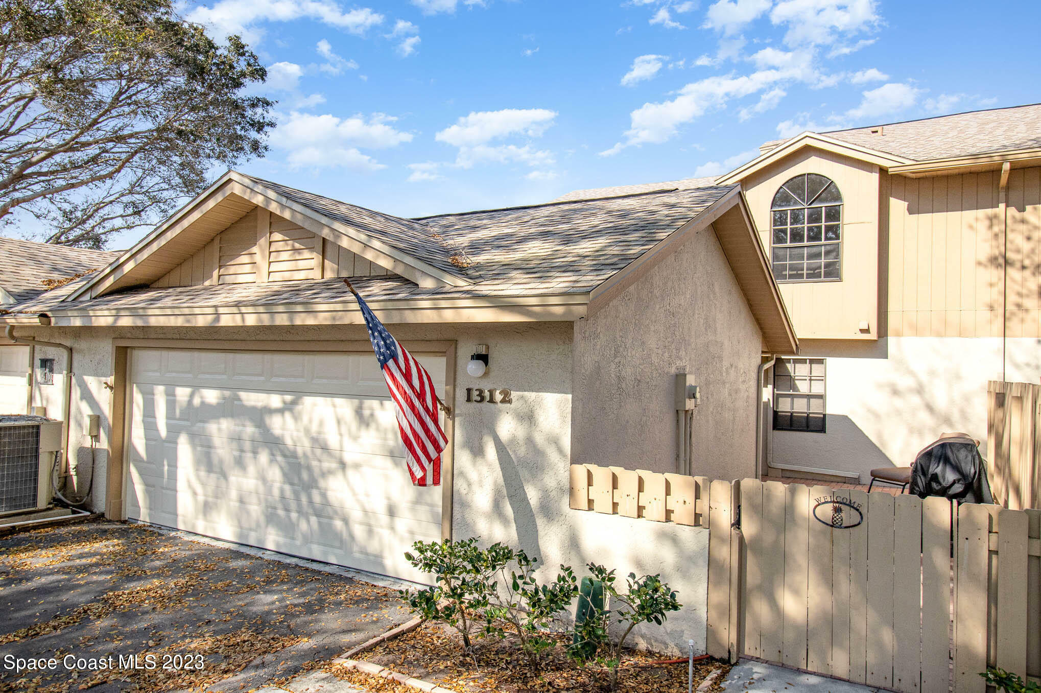 Property Photo:  1312 Island Green Drive NE  FL 32905 