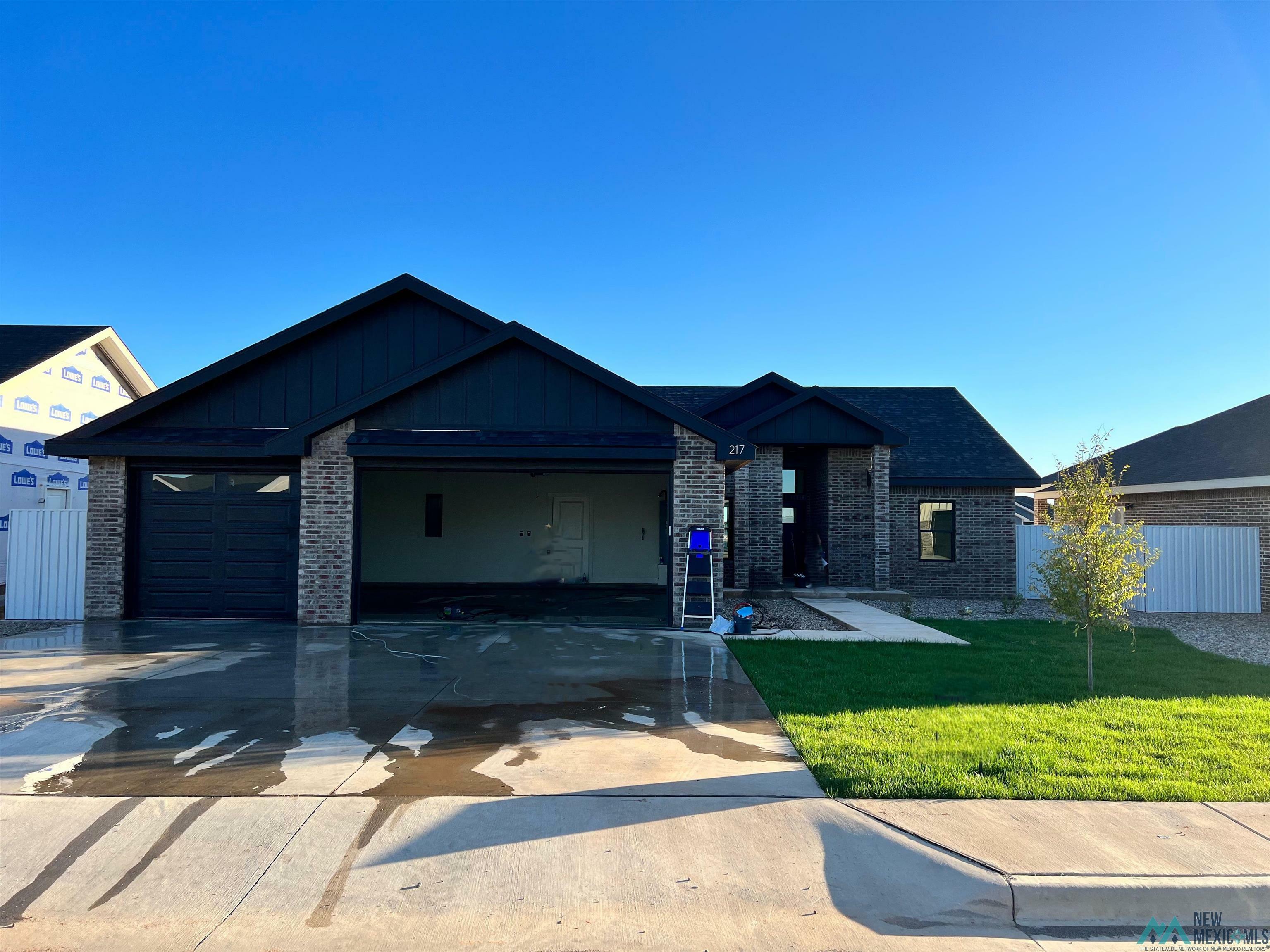 Property Photo: 217 Abbey Road NM 88101
