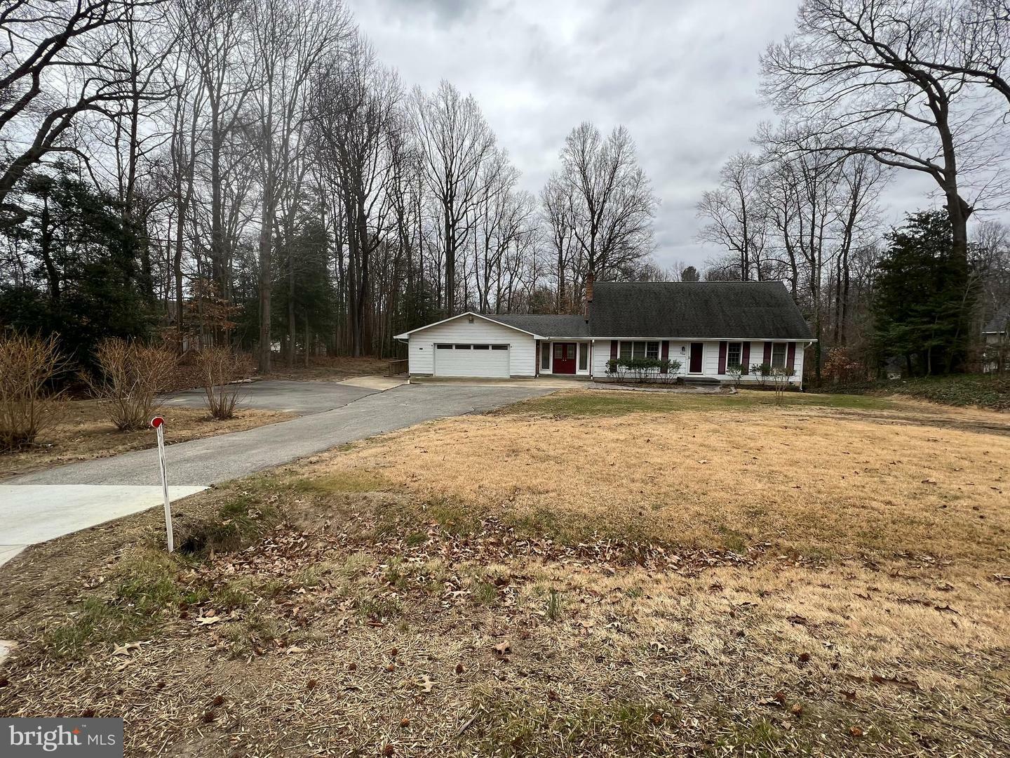 Property Photo:  5747 Oakcrest Drive  MD 20685 