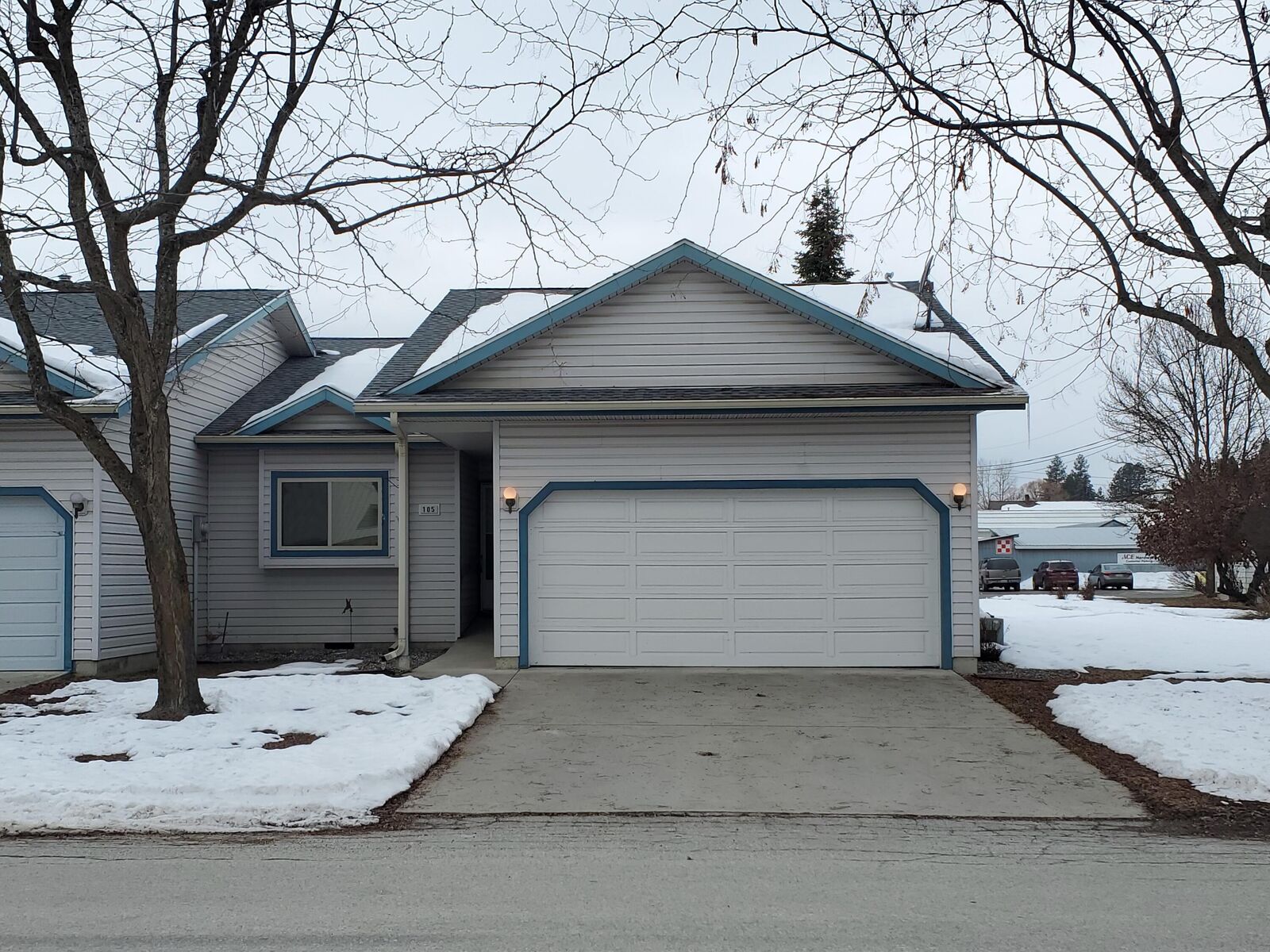 Property Photo:  105 N 5th St E  WA 99109 