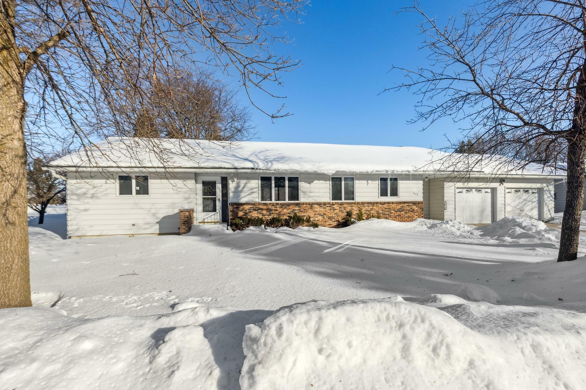 Property Photo: 643 W Hall Avenue MN 55314